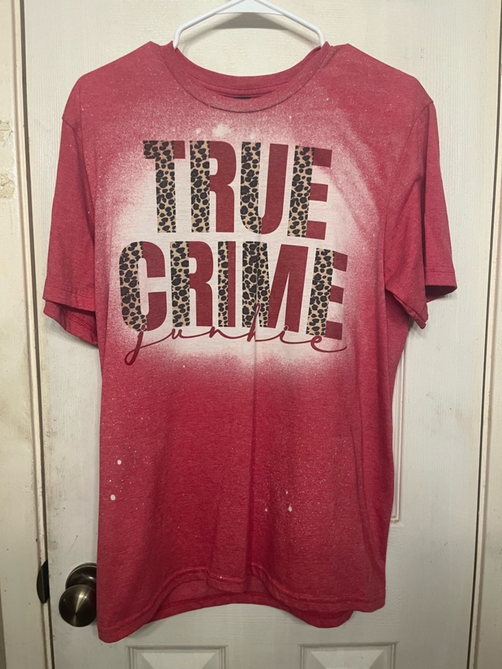 Soft Style Red Graphic Tee with Leopard Print Accent